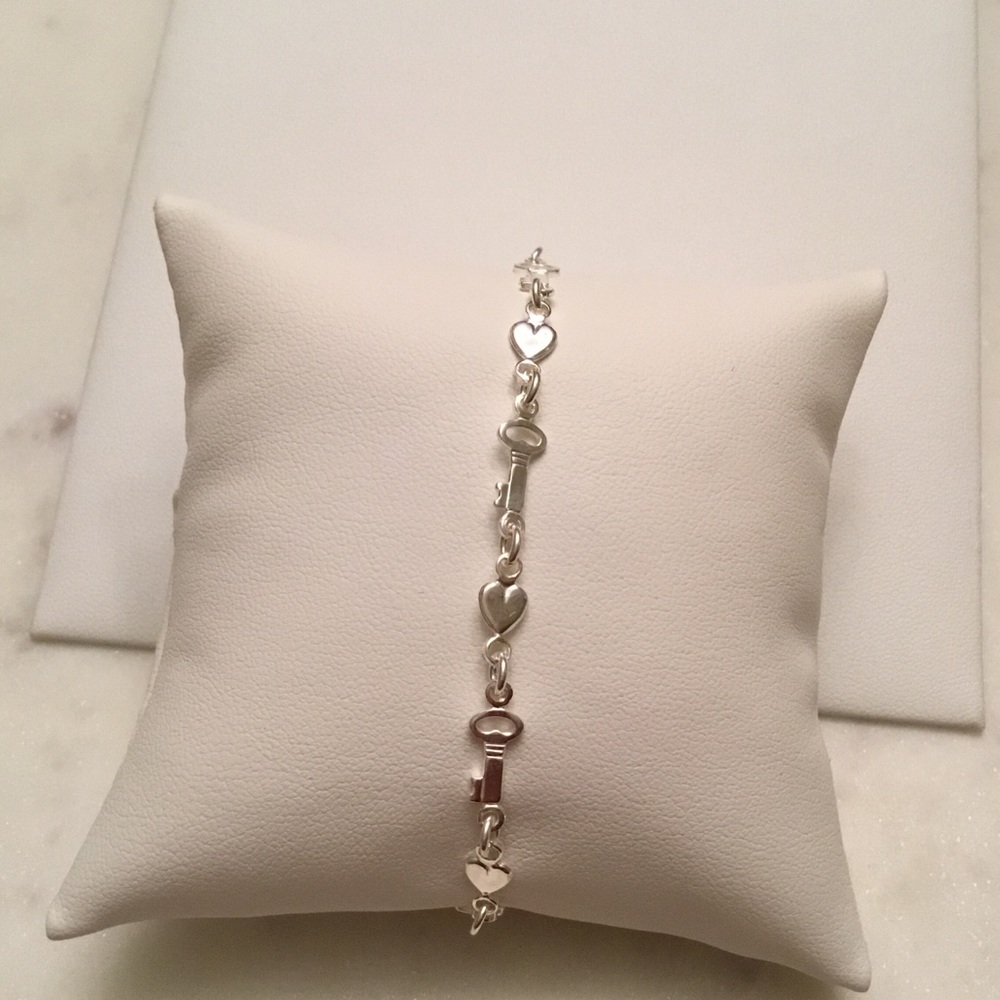 Sterling Silver Key & Heart Bracelet - Picture 7 of 12
